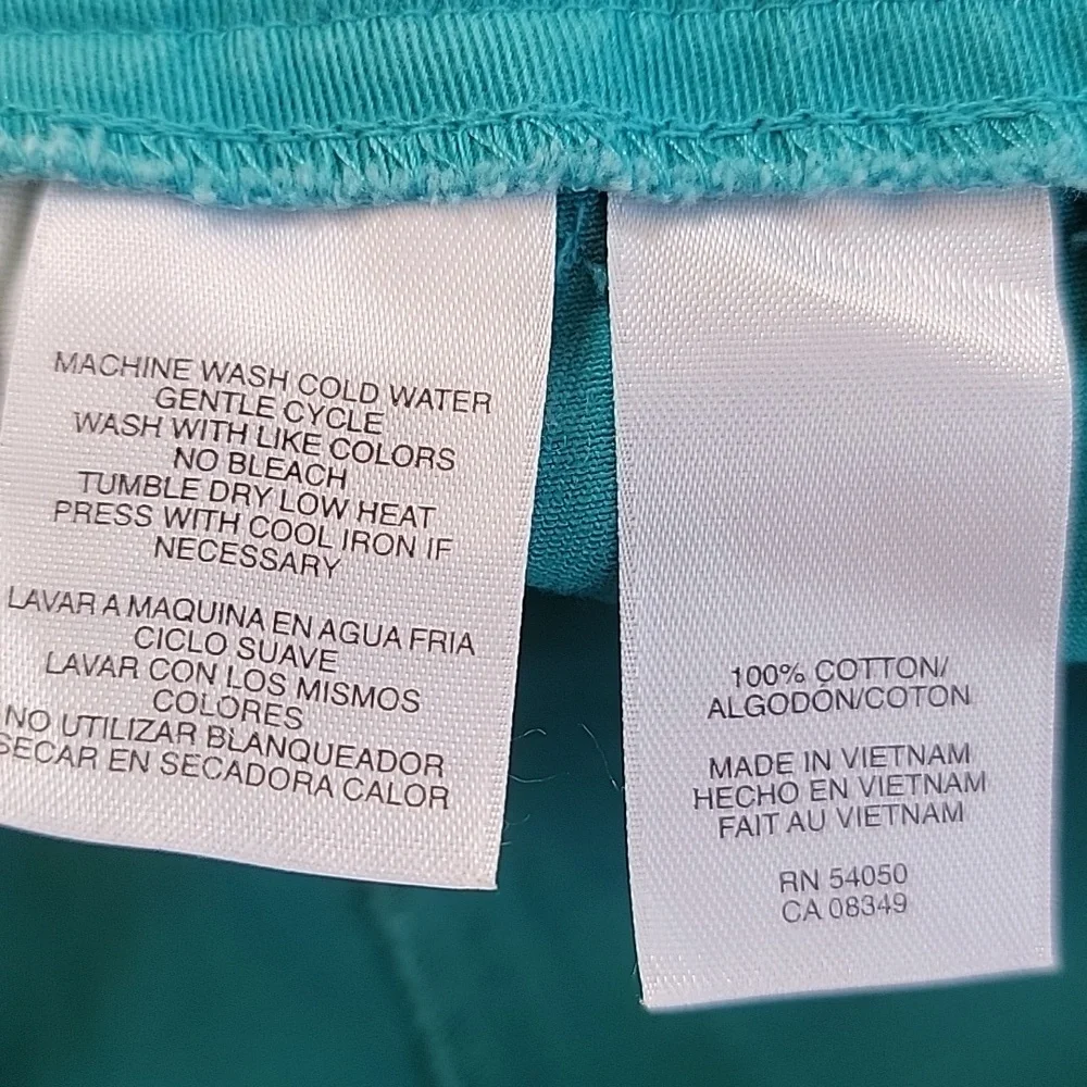 Jones New York Sport Teal Bermuda Shorts Size 10 Petite EUC